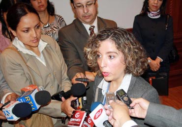 UNESCO presents Assessment of Media Development in Ecuador to National Assembly