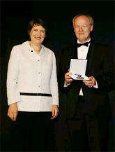 Laurence Zwimpfer, prsident du PIPT, laurat du Prix William Pickering 2006