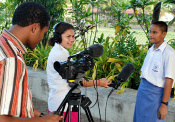 Le Réseau mondial de jeunes producteurs de télévision sur le VIH/SIDA de l’UNESCO gagne du terrain en Mélanésie