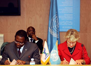 Signature d'un projet de 12 millions de dollars pour lutilisation des TIC dans les universits ouest-africaines