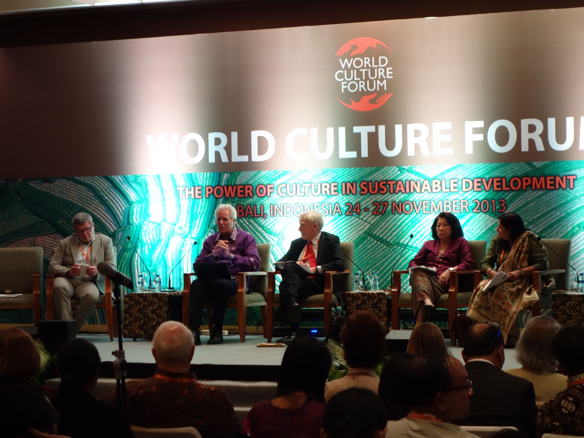 The Indonesian Government holds the World Culture Forum under the patronage of UNESCO, Bali, 23-27 November, 2013