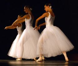 Ballet dancers, Michel Ravassard.jpg