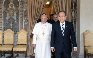 Secretary-General Ban Ki-moon meets with Pope Francis at the Vatican. UN Photo/Mark Garten