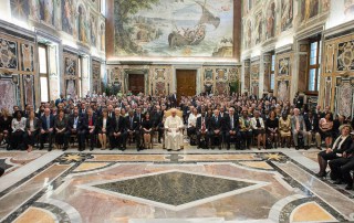 Pope Francis (centre) with delegates to the 39th FAO Conference during a special audience at the Vatican. Photo: FAO