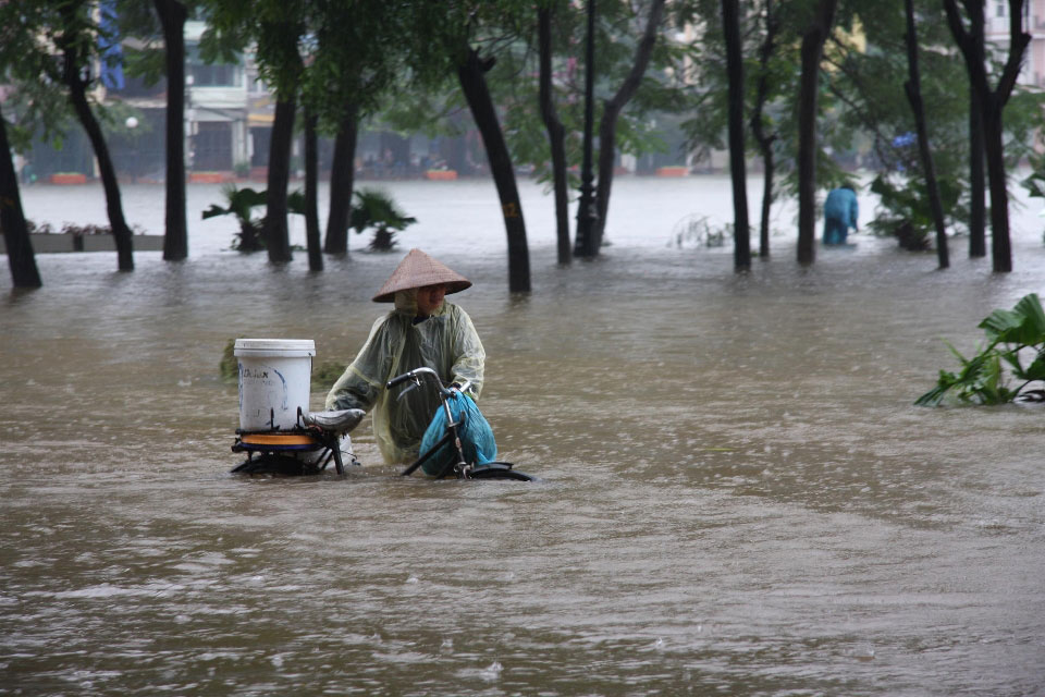 تزايد الكوارث المرتبطة بالمناخ مثل الفيضانات