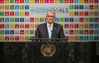 موغنز ليكيتوفت رئيس الدورة السبعين للجمعية العامة في افتتاح المناقشة الموضوعية رفيعة المستوى أهداف التنمية المستدامة. المصدر: الأمم المتحدة: لوي فيليب