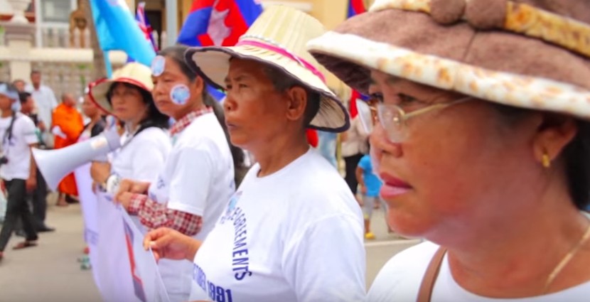 Mujeres en Camboya. Captura de vídeo, la ONU en acción