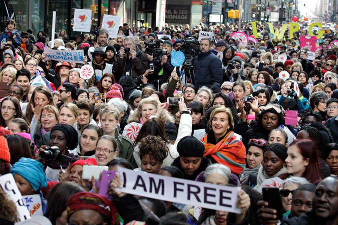 Marcha en Nueva York, por el Día Internacional de la Mujer. Foto ONU Mujeres/J. Carrier