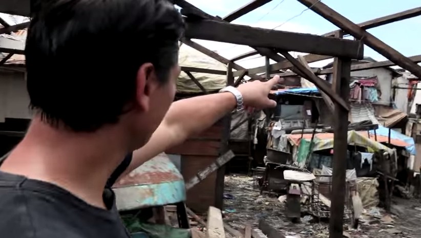 Una casa en una zona muy pobres en Filipinas. Captura de vídeo. La ONU en acción