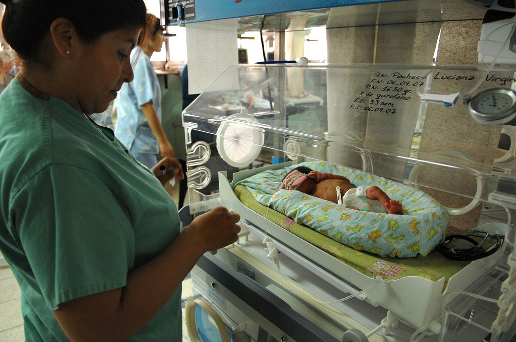 Más niños en América Latina llegan a cumplir 5 años gracias a un mayor gasto de salud. Foto: Banco Mundial/Nahuel Berger