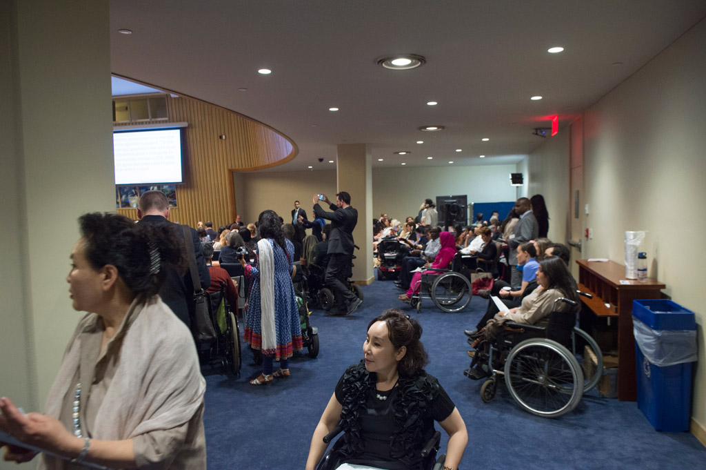 Personas con discapacidades en la sede de la ONU. Foto de archivo: ONU/Eskinder Debebe