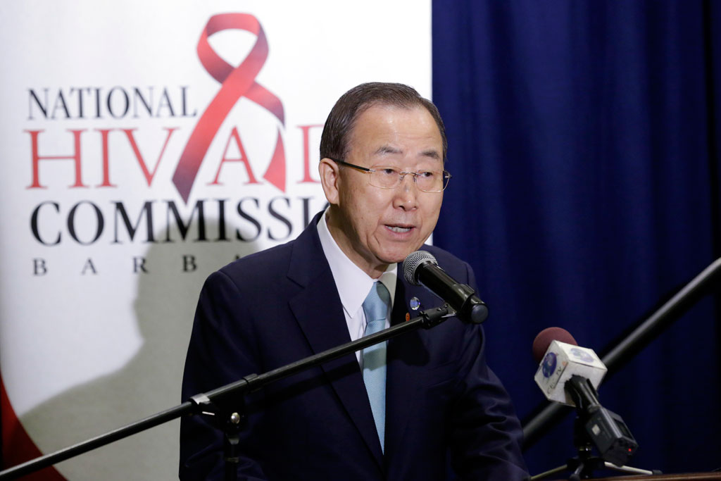 Ban Ki-moon en Bridgetown durante el lanzamiento del informe de ONUSIDA y Lancet. Foto: ONU-Evan Schneider