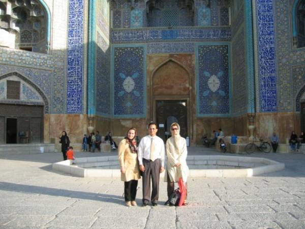 Abdul Waheed Khan, Jacky Sutton and Mojdeh Moezi - Esfahan, May 2006