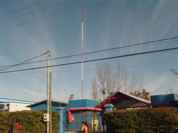 Installation of wireless internet antennas and Radio Tower, School Guaicos 