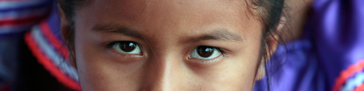 طفل من السكان الأصليين في سانتا ريتا، بوليفيا خلال زيارة الأمين العام بان كي مون.