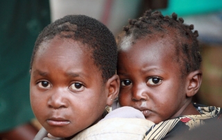 Des enfants de la Corne de l’Afrique.