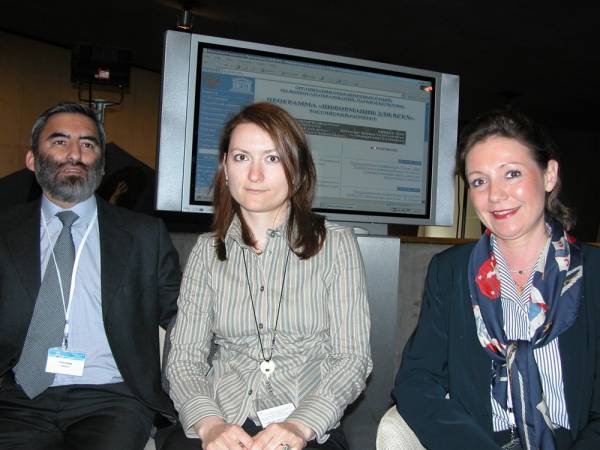 IFAP Secretariat: Elena Iasyreva and Marie-Christine Botte