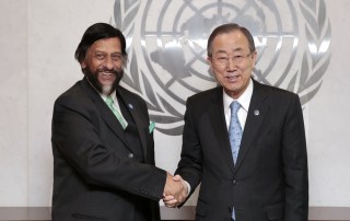 Photo of Secretary-General Ban Ki-moon with Rajendra K. Pachauri, of the IPCC.