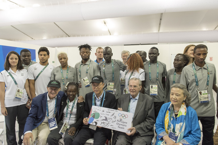 Secretary-General Meets Refugee Olympic Team in Rio