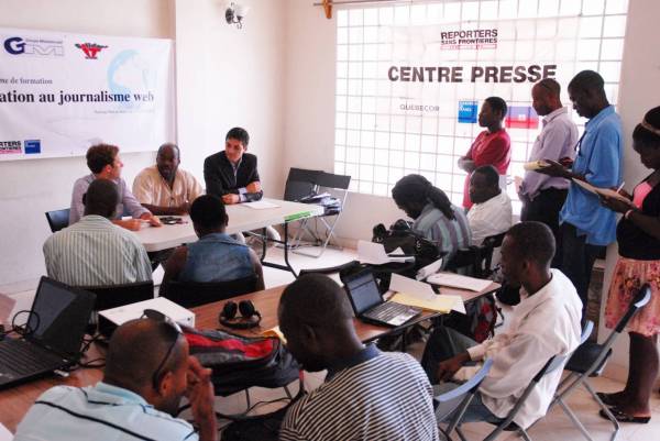 Press conference to present the multimedia journalist training