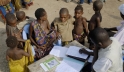 L&#039;enregistrement des naissances pour les enfants autochtones se produit dans la République du Congo, où ils suffrent de manière disproportionnée à cause de manque d&#039;aliments nutritifs et de services de santé. Photo: UNICEF/NYHQ2009-0832/Williams