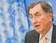 Janos Pasztor, subsecretario general de la ONU para el Cambio Climático. Foto: ONU/Rick Bajornas