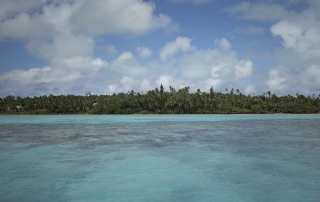 El cambio climático representa una amenaza para la supervivencia en el suroeste del Pacífico, y en la mayoría de las pequeñas islas de todo el mundo. Foto FAO/Sue Price