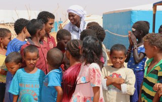 WFP Executive Director Ertharin Cousin visits Malian refugees in Mauritania