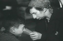 Imagen de una mujer judía en un campo de concentración.