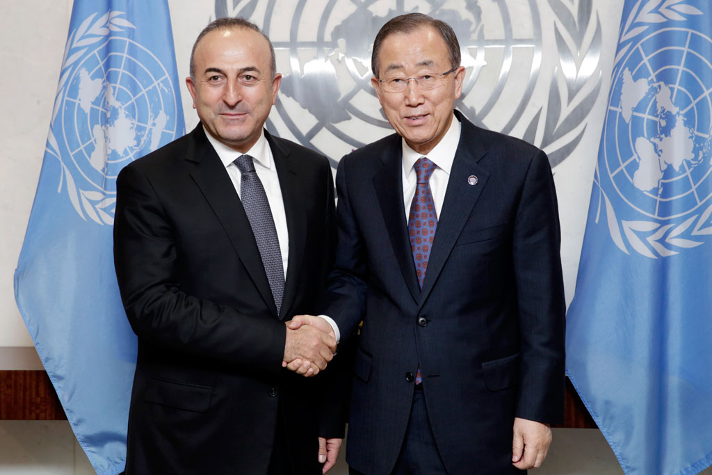 Secretary-General Ban Ki-moon (right) shown with Mevlüt Çavusoglu, Minister for Foreign Affairs of Turkey. UN Photo/Evan Schneider (file)