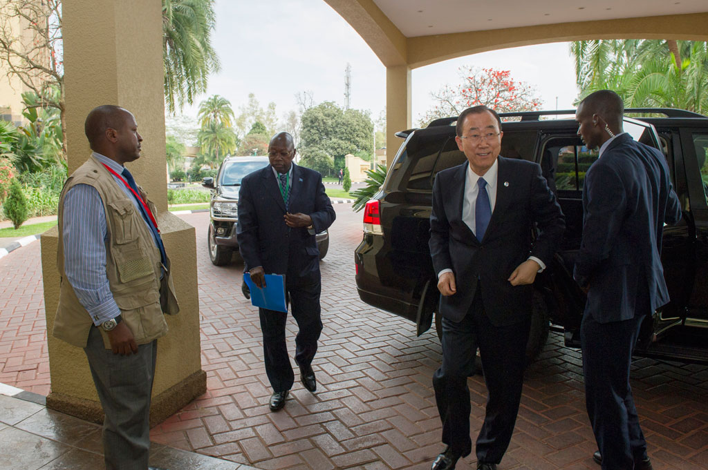 Secretary-General Ban Ki-moon (second from right) arrives in Kigali, Rwanda. UN Photo/Rick Bajornas