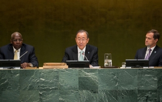 Secretary-General Ban Ki-moon addresses the opening of the Climate Summit 2014. UN Photo/Cia Pak
