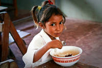 Jeune fille au Timor-Leste © Photo ONU / M. Perret