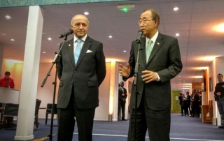 El Ministro del Exterior de Francia, Laurent Fabius, y el Secretario General de la ONU, Ban Ki-moon. Foto: ONU/Florencia Soto-Nino