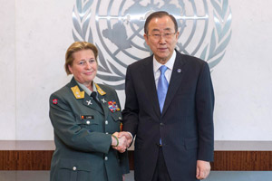 The Secretary-General withMajor-General Kristin Lund of Norway. UN Photo/Mark Garten