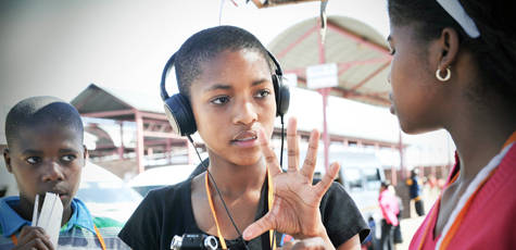 Youth reporters in Taung, South Africa © Lerato Maduna - Children's Radio Foundation