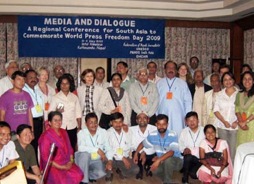 Les journalistes d’Asie du Sud célèbrent la Journée mondiale de la liberté de la presse 2009