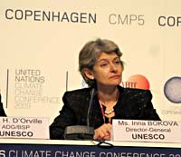 La Directora General presenta la iniciativa de la UNESCO en materia de cambio climtico en la Conferencia de Copenhague