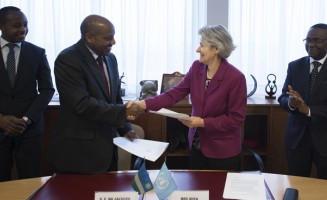 Signature of the agreement establishing the East Africa Institute for Fundamental Research as a UNESCO Category 2 Centre © UNESCO/Christelle ALIX