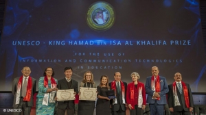 
	Лауреаты Премии в области использования ИКТ в образовании из Коста-Рики и Сингапура
