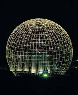 Le « Globe symbolique » d’Erik Reitzel, Siège de l’UNESCO