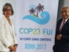 The Prime Minister of Fiji, Mr. J.V. Bainimarama, and UNESCO’s Assistant Director-General for the Natural Sciences, Ms. Flavia Schlegel, at the unveiling of the COP23 logo.