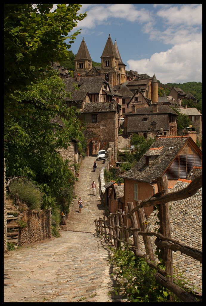 Conques, Aveyron, Southern France. UNESCO World heritage Site ✯ ωнιмѕу ѕαη∂у