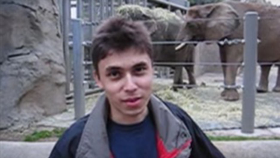 Me at the Zoo ভিডিওটির জন্য একটি YouTube থাম্বনেল ছবি