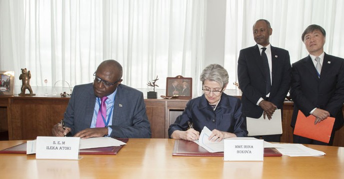 Signature ceremony of an agreement between UNESCO and the DRC regarding ERAIFT