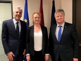 Ambassador of Latvia meets "Airbus Canada" representatives