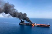 Un tanker en feu après une attaque, en mer d’Oman, le 13 juin.