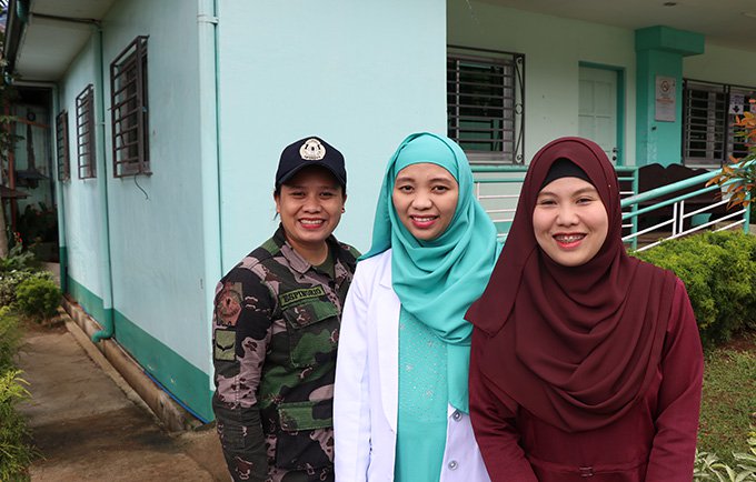 Un equipo totalmente femenino ofrece apoyo vital en Marawi, Filipinas