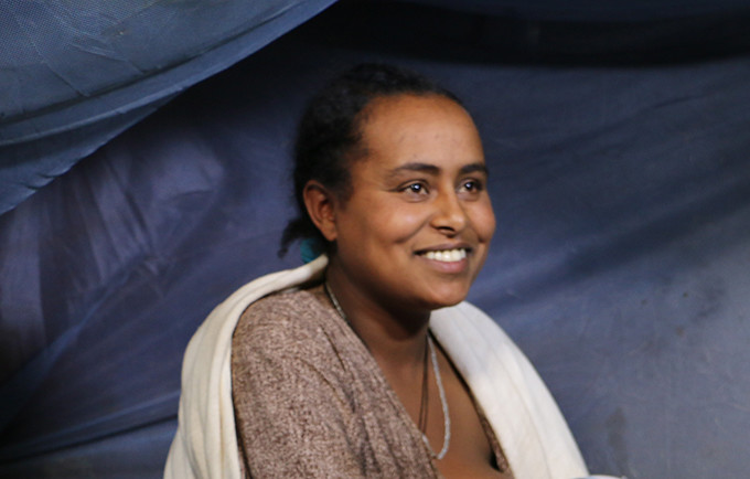 Fikre Molla was happy to receive professional care before, during and after childbirth, without having to forgo traditions. © UNFPA Ethiopia