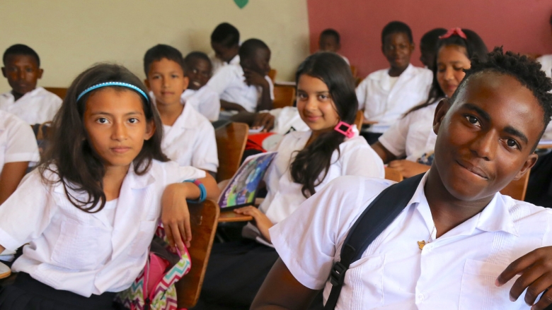 Students at school in Honduras. Photo: © Jessica Belmont/World Bank